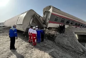 علت وقوع حادثه قطار مشهد - یزد