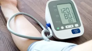 اندازه گیری فشار خون طبیعی چیست؟