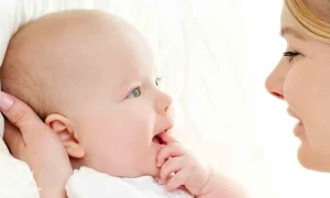 حرف زدن نوزاد