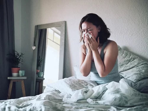 بیماری آنفولانزا چیست؟ درمان سریع انفولانزا بهترین دارو خانگی برای بهبودی از آنفولانزا در خانه چه کنم؟علائم آنفولانزا ویروس آنفولانزا انفولانزا انفلونزا 